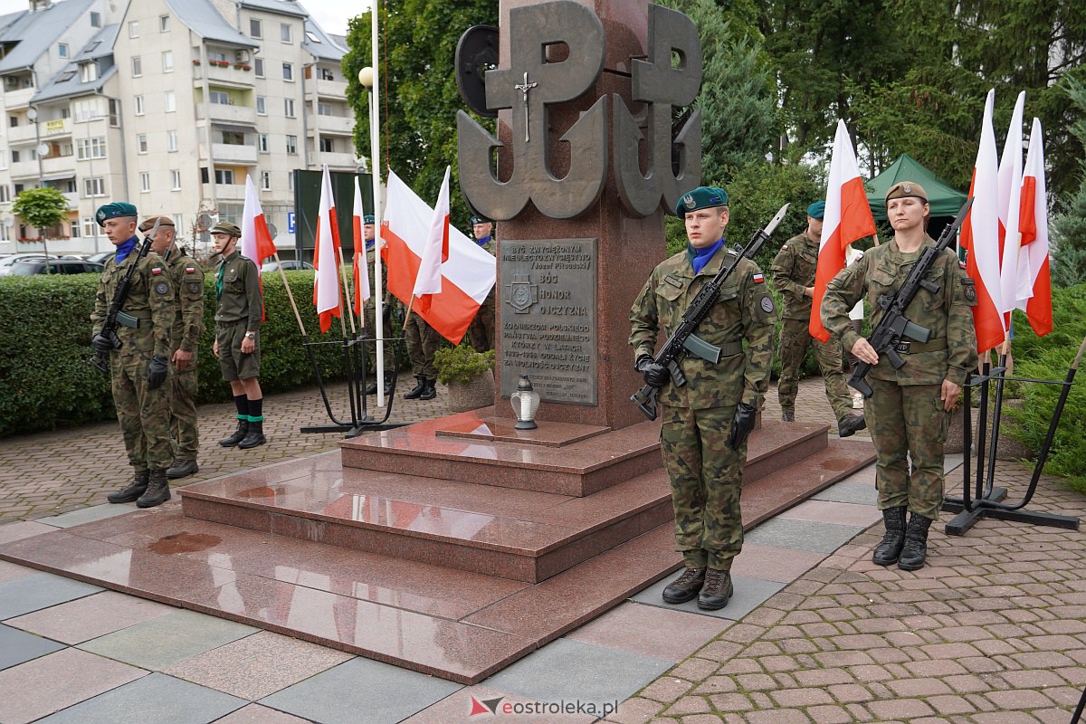 Godzina W w Ostrołęce. Rocznica wybuchu Powstania Warszawskiego [1.08.2023] - zdjęcie #111 - eOstroleka.pl