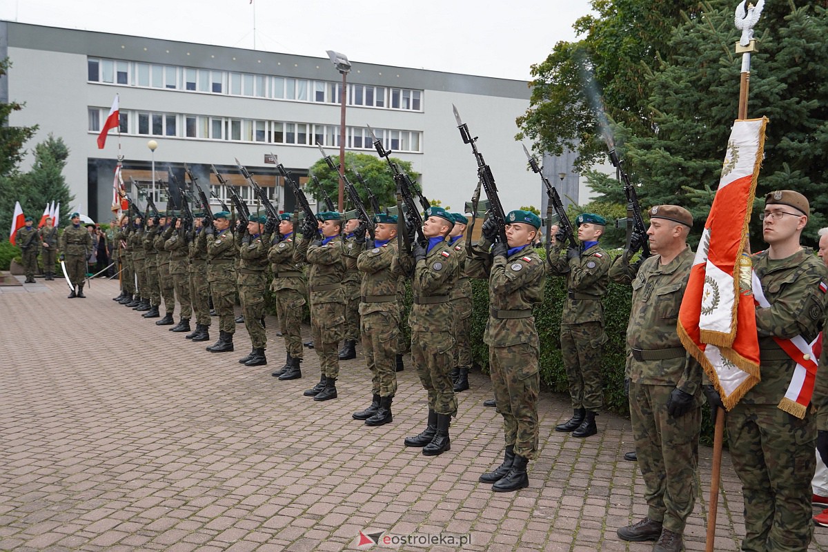 Godzina W w Ostrołęce. Rocznica wybuchu Powstania Warszawskiego [1.08.2023] - zdjęcie #40 - eOstroleka.pl