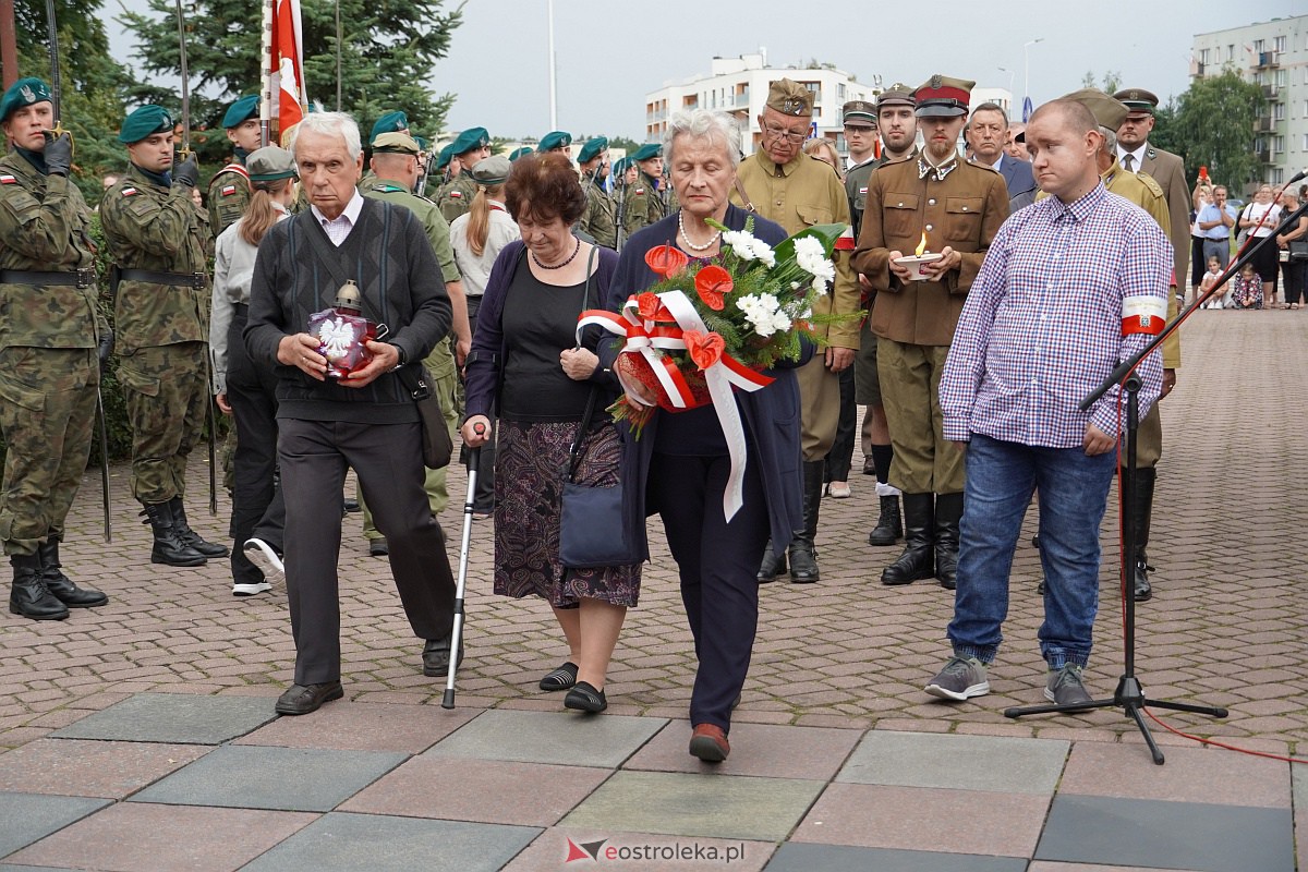 Godzina W w Ostrołęce. Rocznica wybuchu Powstania Warszawskiego [1.08.2023] - zdjęcie #15 - eOstroleka.pl
