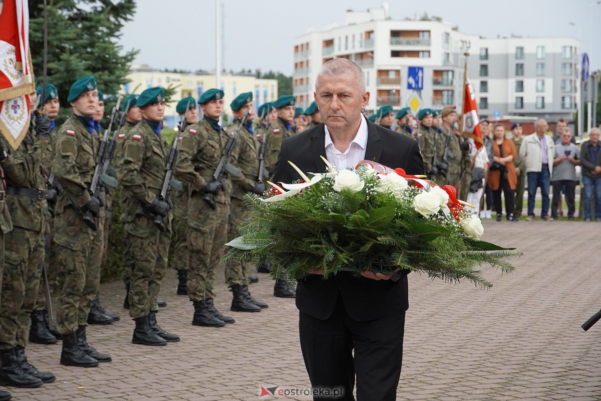 Godzina W w Ostrołęce. Rocznica wybuchu Powstania Warszawskiego [1.08.2023] - zdjęcie #3 - eOstroleka.pl