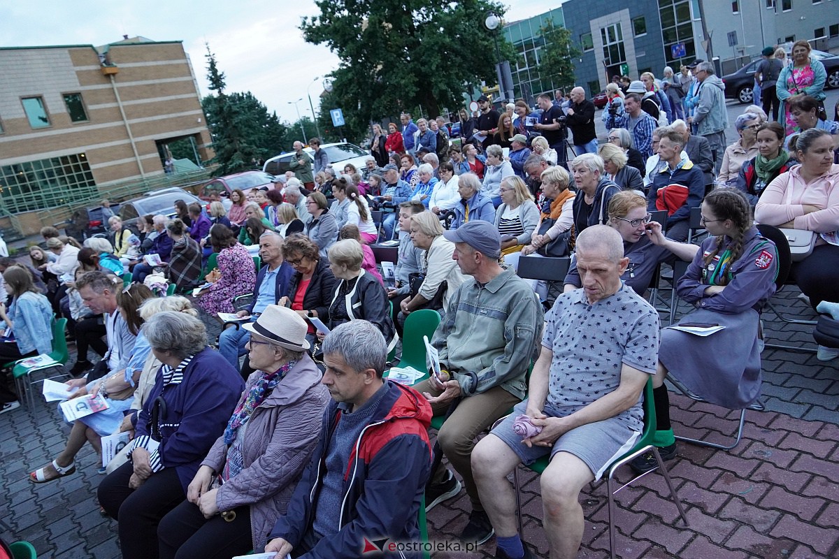 Koncert Ostrołęka Powstańcom Warszawskim [1.08.2023] - zdjęcie #49 - eOstroleka.pl