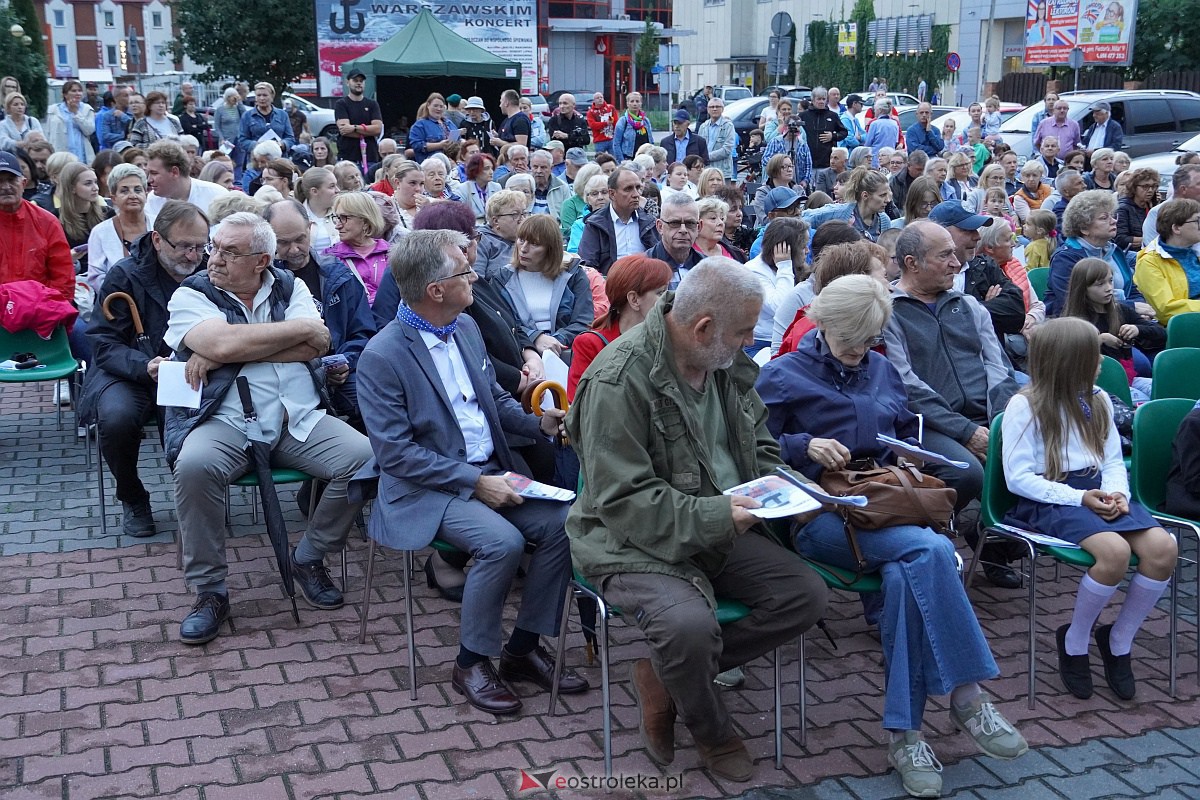 Koncert Ostrołęka Powstańcom Warszawskim [1.08.2023] - zdjęcie #44 - eOstroleka.pl