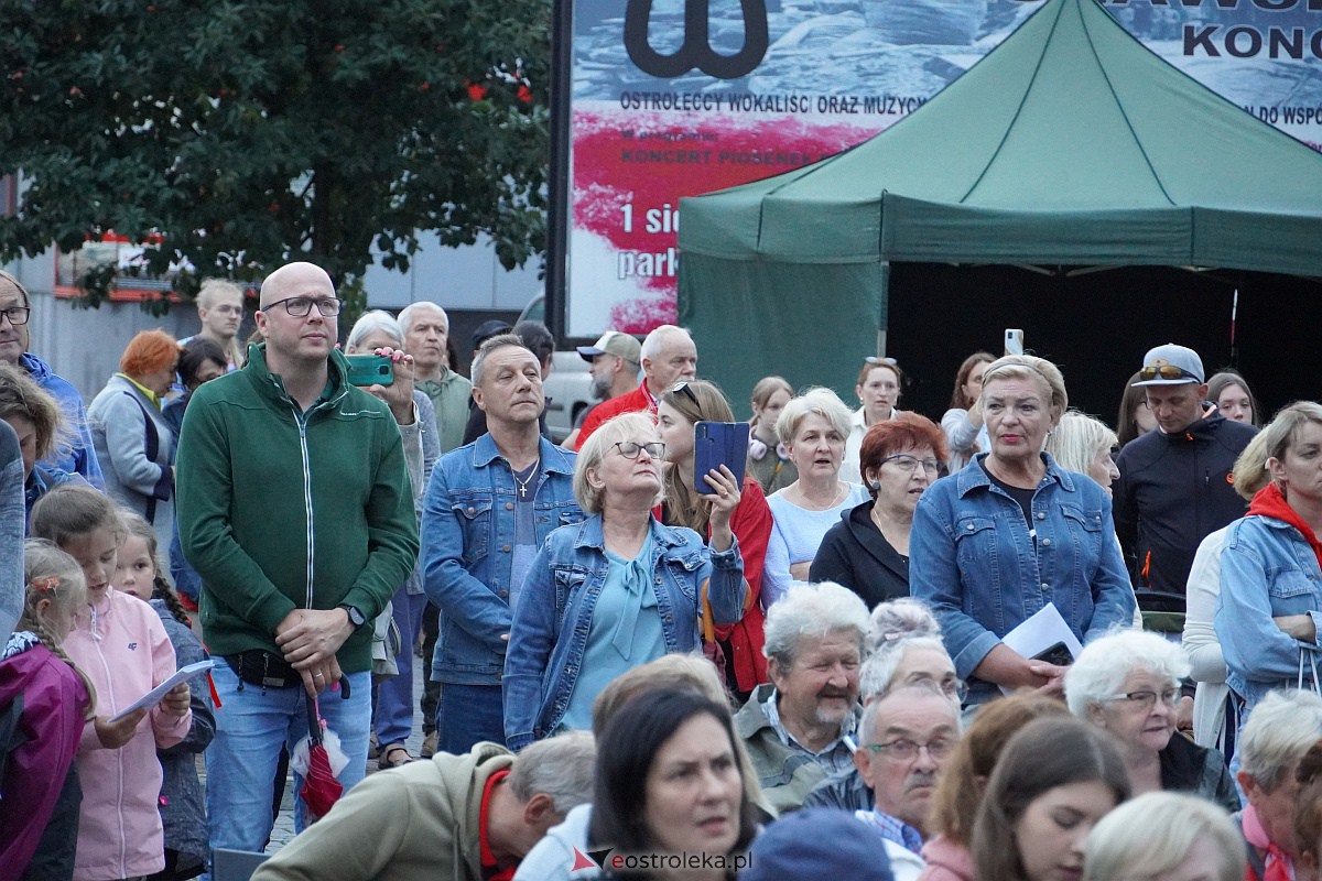 Koncert Ostrołęka Powstańcom Warszawskim [1.08.2023] - zdjęcie #7 - eOstroleka.pl