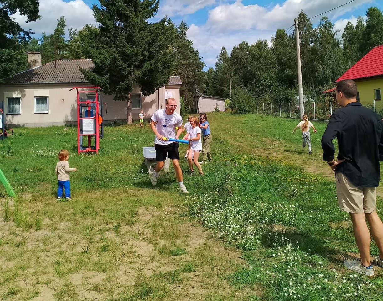 Animacje z GOKSiR w Goworowie z animatorami z innych krajów - zdjęcie #9 - eOstroleka.pl
