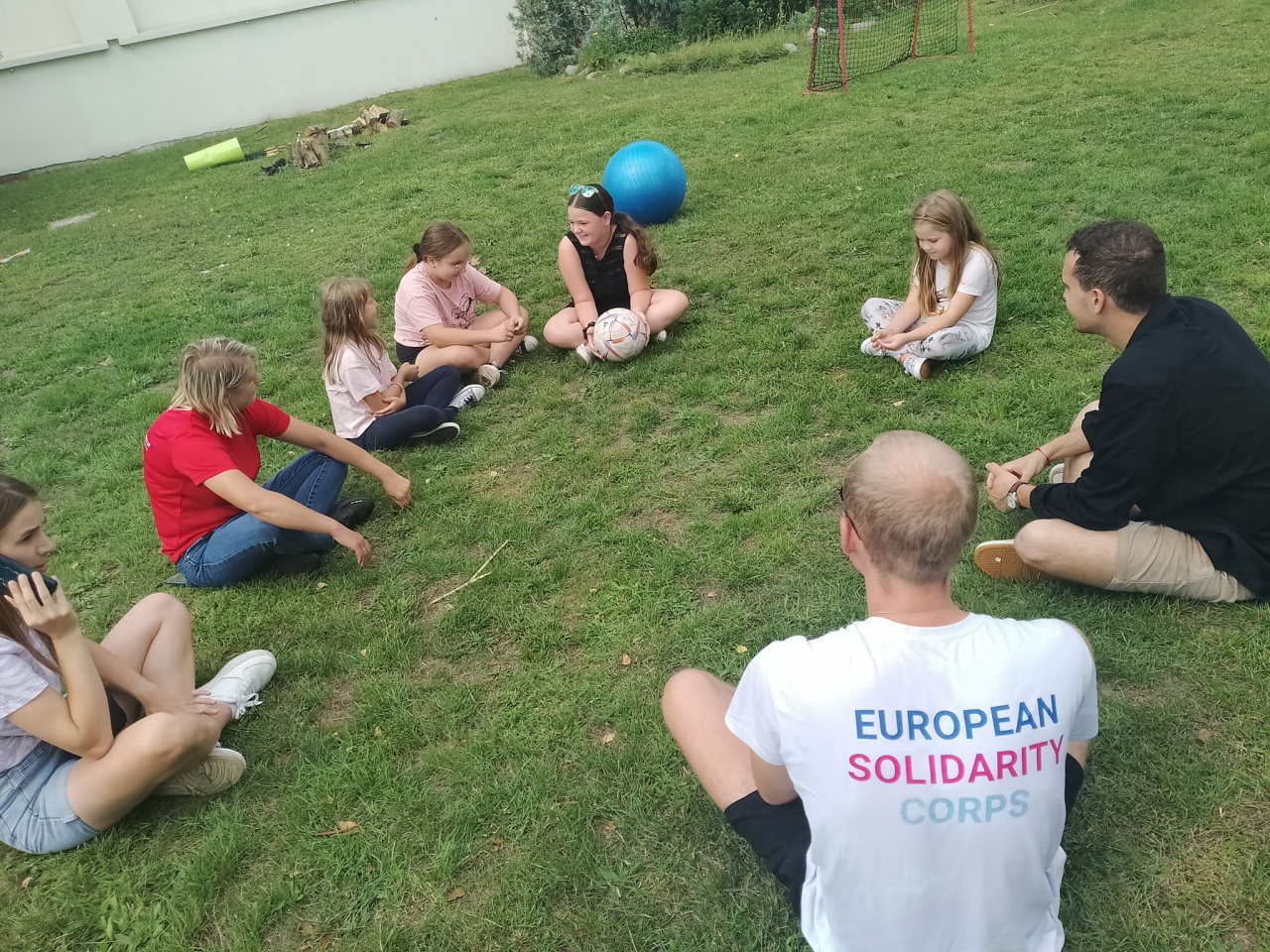 Animacje z GOKSiR w Goworowie z animatorami z innych krajów - zdjęcie #1 - eOstroleka.pl