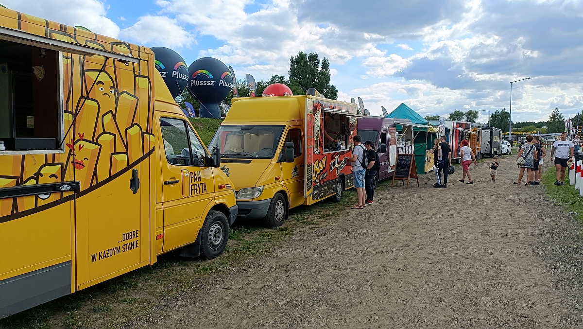 Food Trucki w Ostrołęce [04.08.2023] - zdjęcie #18 - eOstroleka.pl