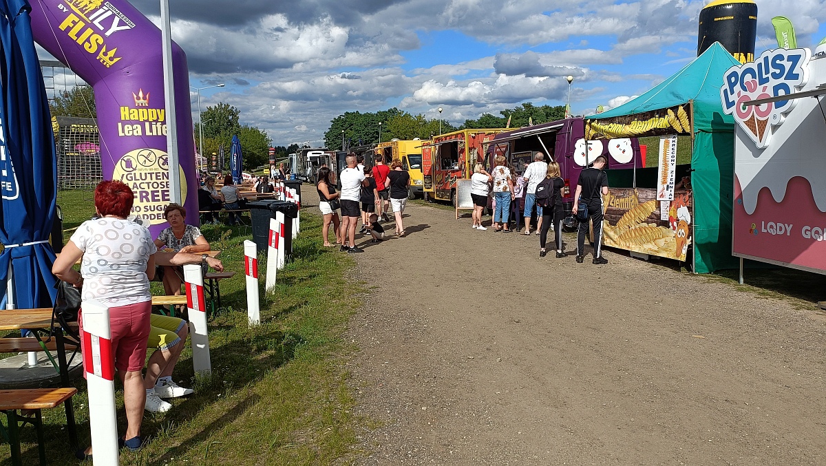 Food Trucki w Ostrołęce [04.08.2023] - zdjęcie #2 - eOstroleka.pl