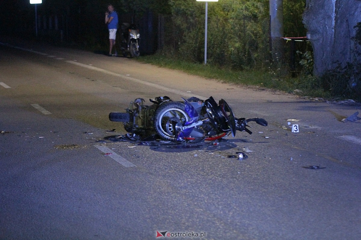 Wypadek w Dzbeninie [04.08.2023] - zdjęcie #13 - eOstroleka.pl
