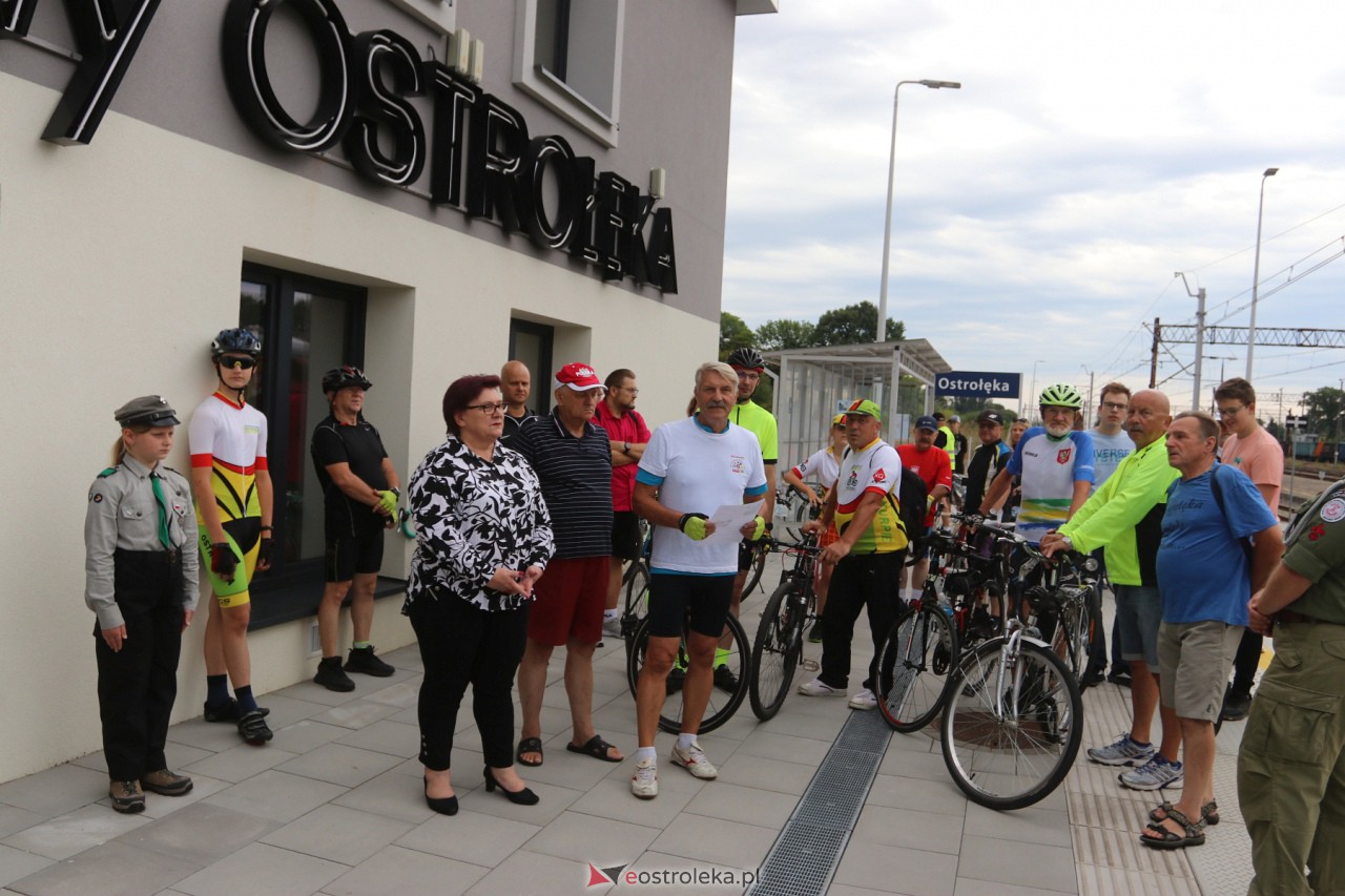 Rajd rowerowy pamięci marynarzy i ułanów w Ostrołęce [05.08.2023] - zdjęcie #8 - eOstroleka.pl