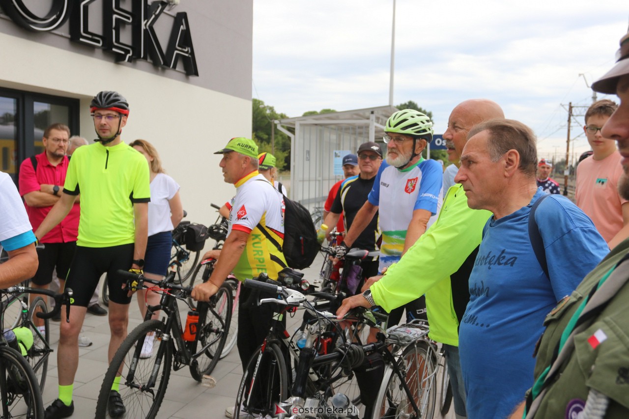 Rajd rowerowy pamięci marynarzy i ułanów w Ostrołęce [05.08.2023] - zdjęcie #10 - eOstroleka.pl