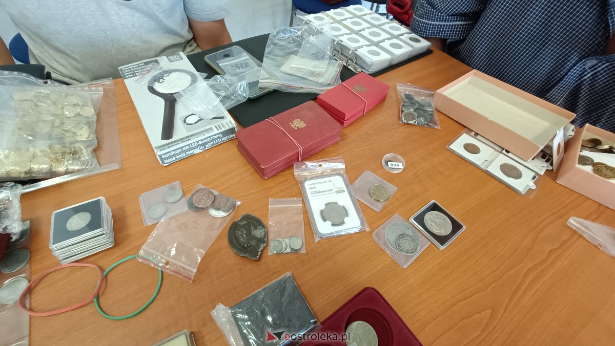 Niedzielne spotkanie kolekcjonerów w Klubie Lokator [06.08.2023] - zdjęcie #22 - eOstroleka.pl
