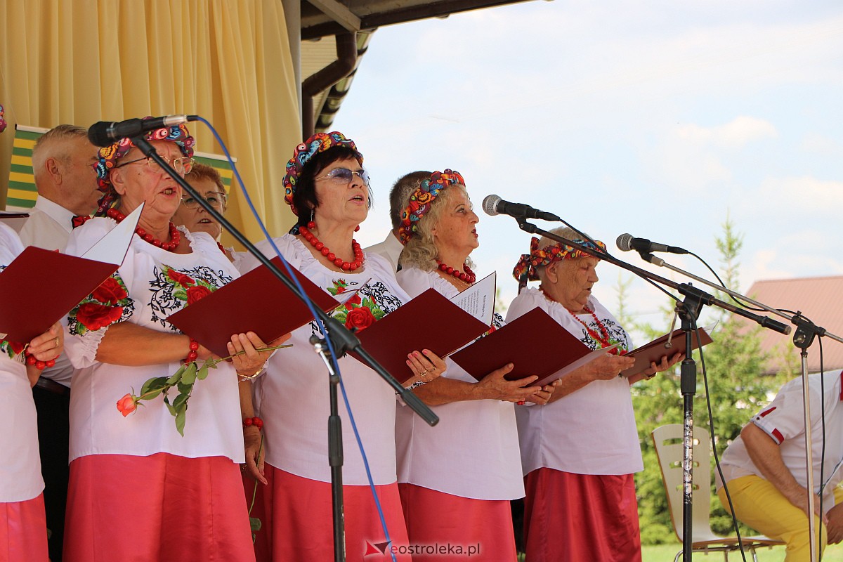 XV Przegląd Piosenki Klubów Seniora w Baranowie [06.08.2023] - zdjęcie #21 - eOstroleka.pl