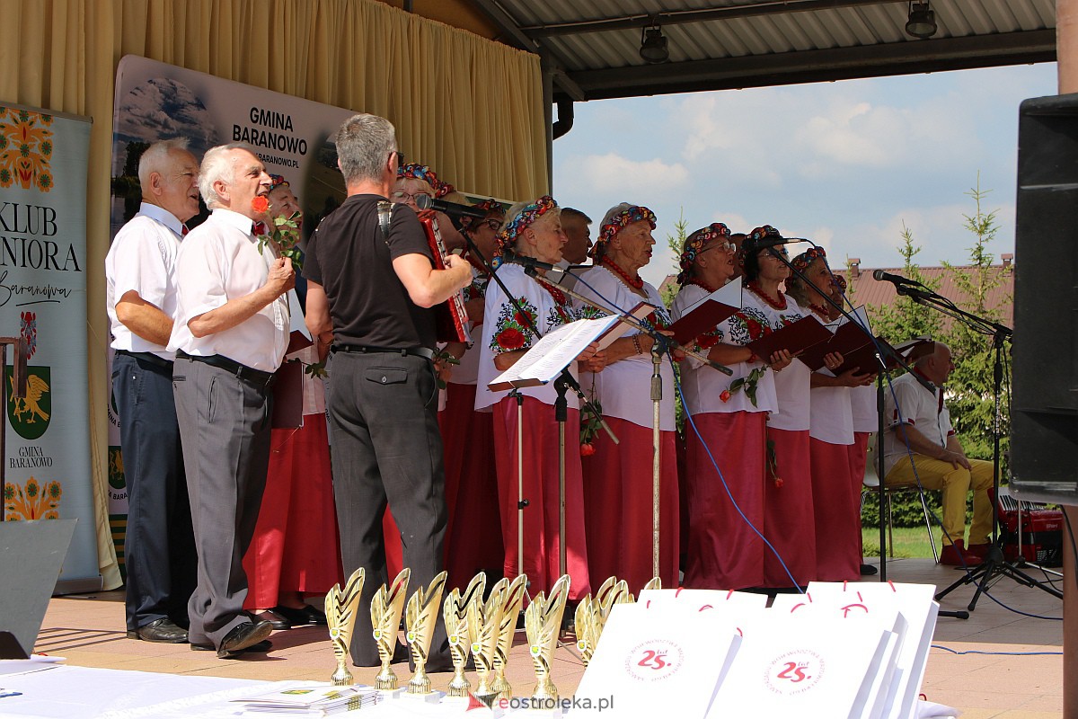 XV Przegląd Piosenki Klubów Seniora w Baranowie [06.08.2023] - zdjęcie #12 - eOstroleka.pl