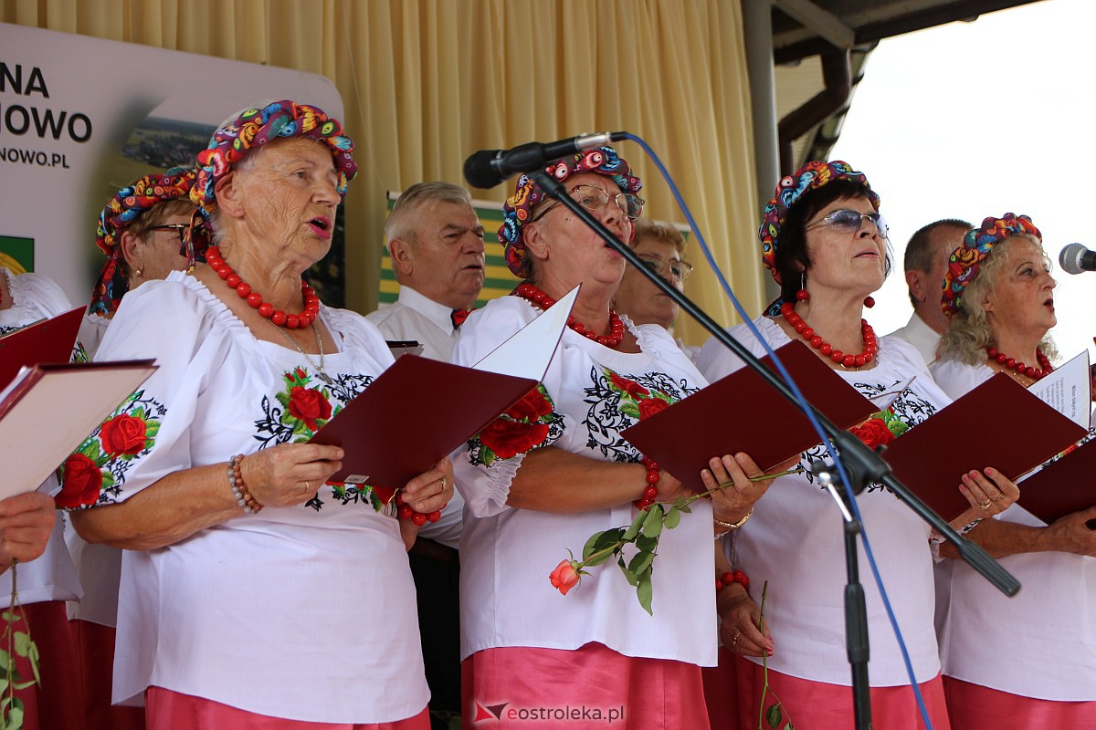 XV Przegląd Piosenki Klubów Seniora w Baranowie [06.08.2023] - zdjęcie #5 - eOstroleka.pl