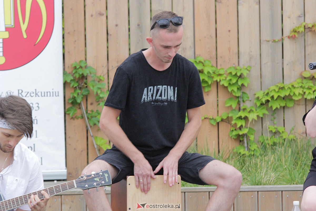 Muzyczne Lato w Tężni. Madma akustycznie [06.08.2023] - zdjęcie #35 - eOstroleka.pl