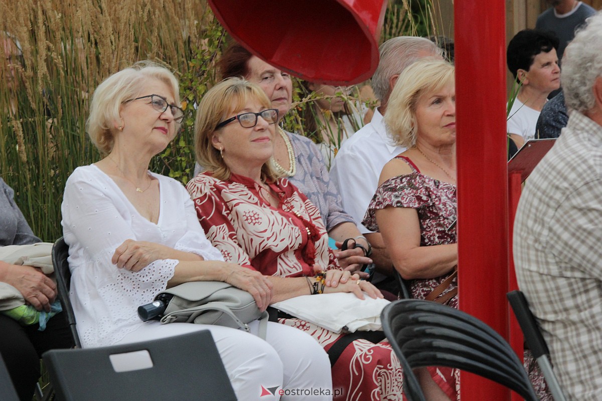 Muzyczne Lato w Tężni. Madma akustycznie [06.08.2023] - zdjęcie #29 - eOstroleka.pl