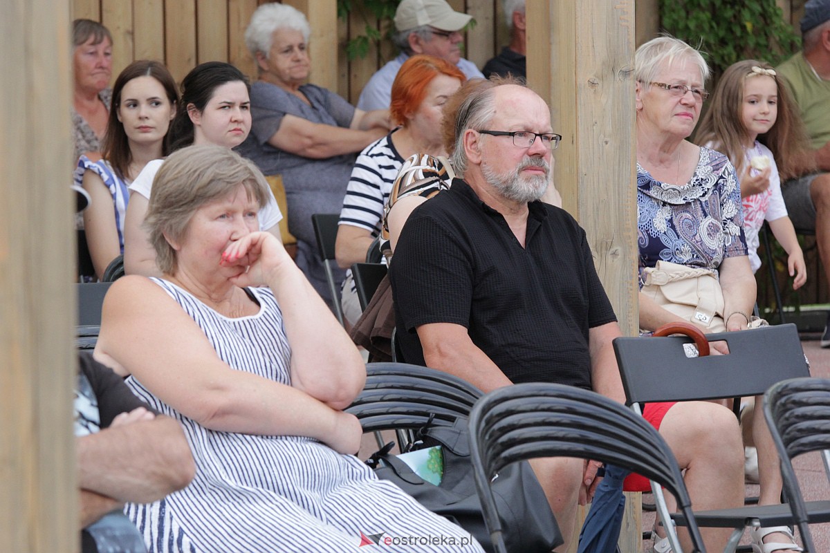 Muzyczne Lato w Tężni. Madma akustycznie [06.08.2023] - zdjęcie #24 - eOstroleka.pl