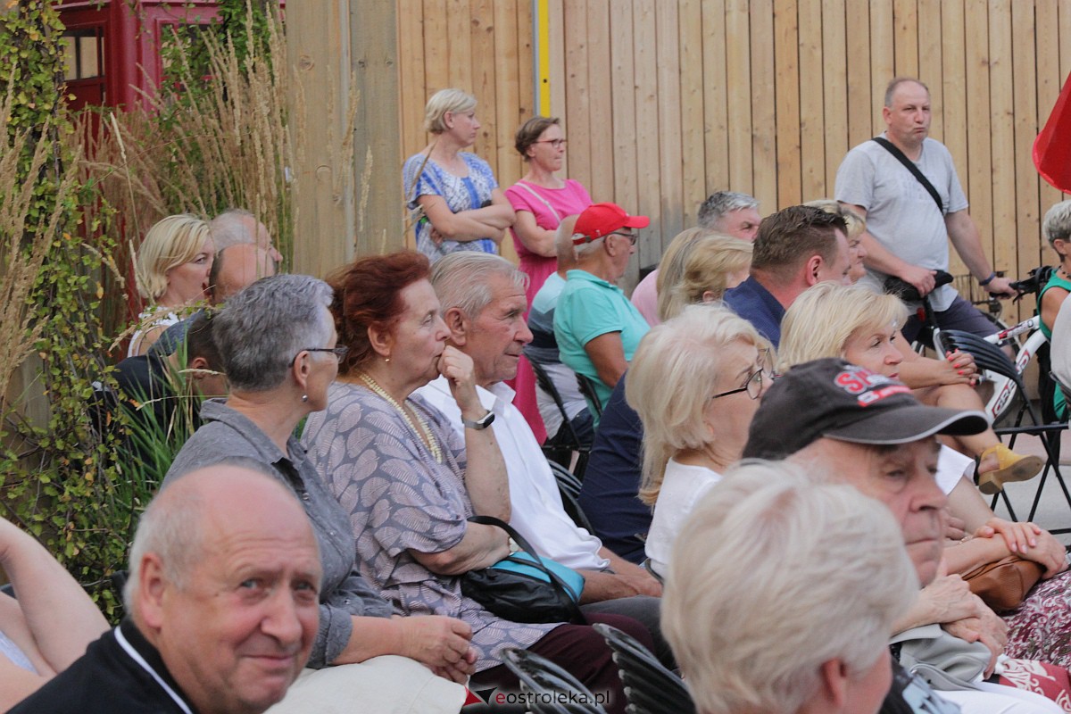 Muzyczne Lato w Tężni. Madma akustycznie [06.08.2023] - zdjęcie #7 - eOstroleka.pl