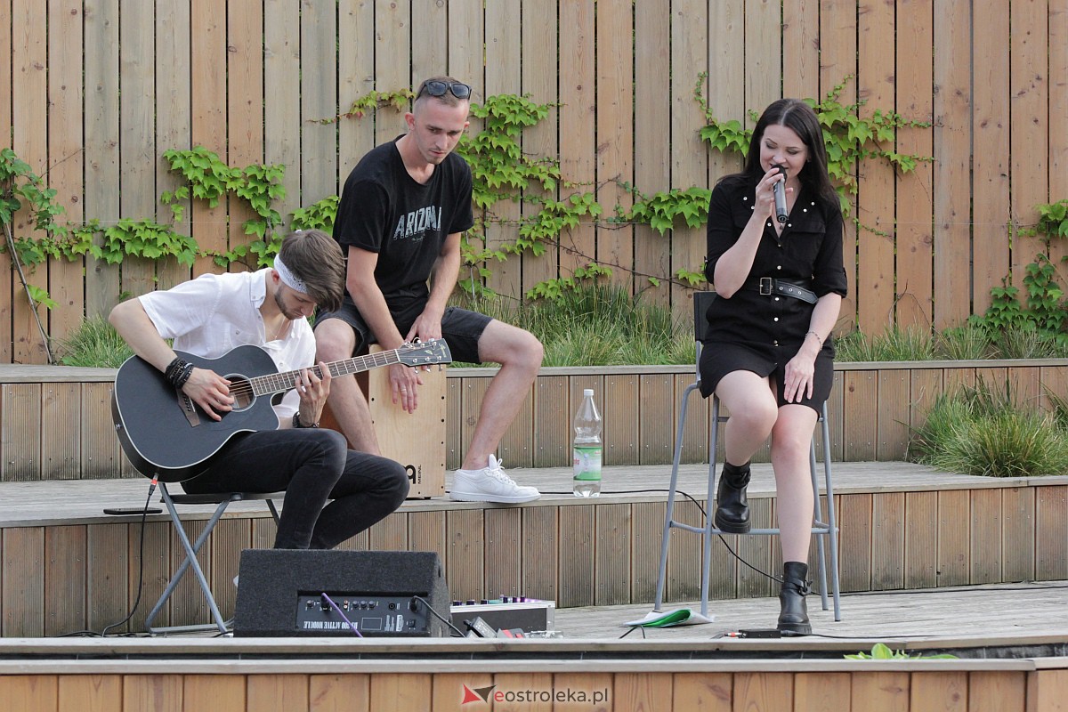 Muzyczne Lato w Tężni. Madma akustycznie [06.08.2023] - zdjęcie #1 - eOstroleka.pl