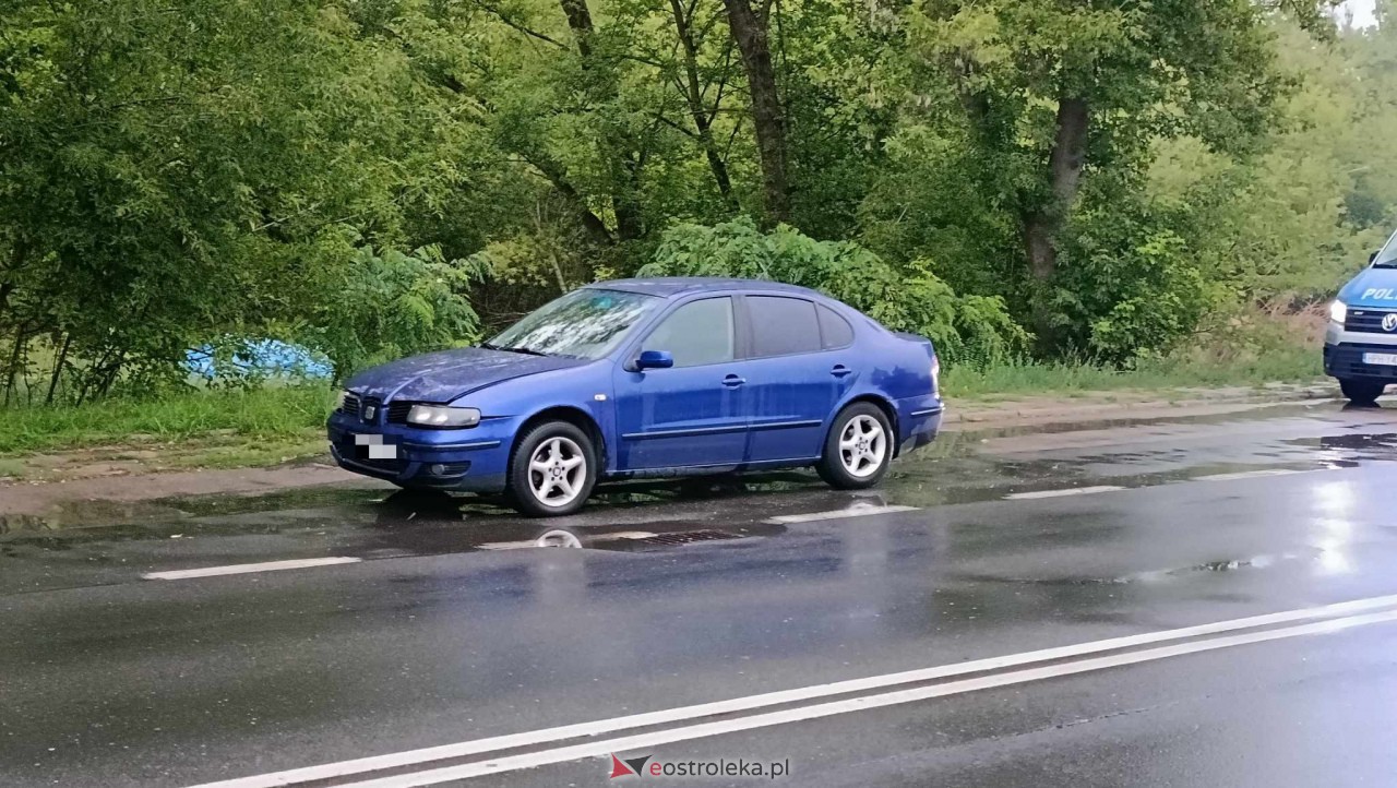 Kolizja przy Alei Wojska Polskiego [09.08.2023] - zdjęcie #6 - eOstroleka.pl