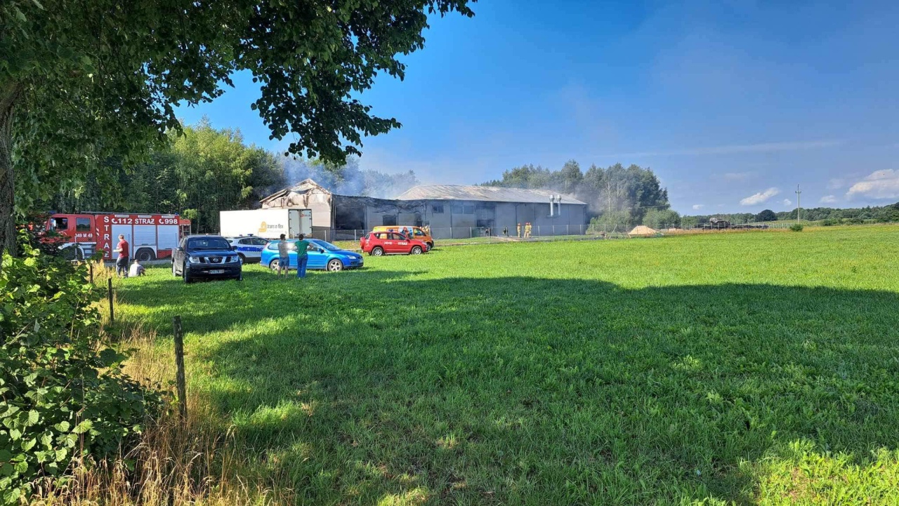 Pożar w Czarni [11.08.2023] - zdjęcie #2 - eOstroleka.pl