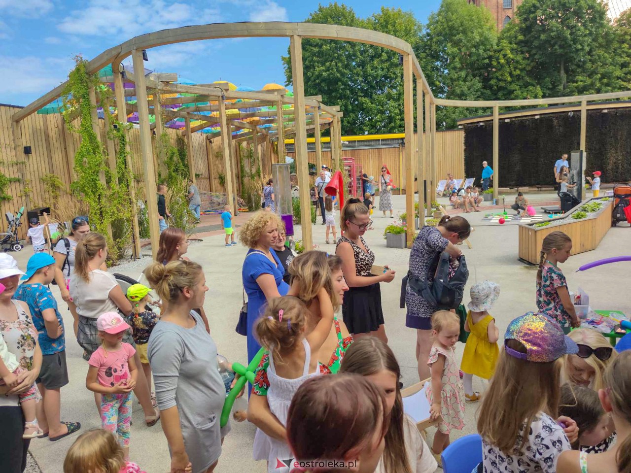 Kids Party w tężni solankowej w Rzekuniu [13.08.2023] - zdjęcie #18 - eOstroleka.pl