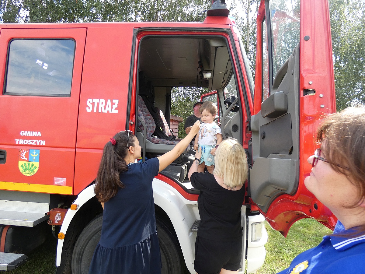Festyn rodzinny w Milewie Wielkim [13.08.2023] - zdjęcie #50 - eOstroleka.pl