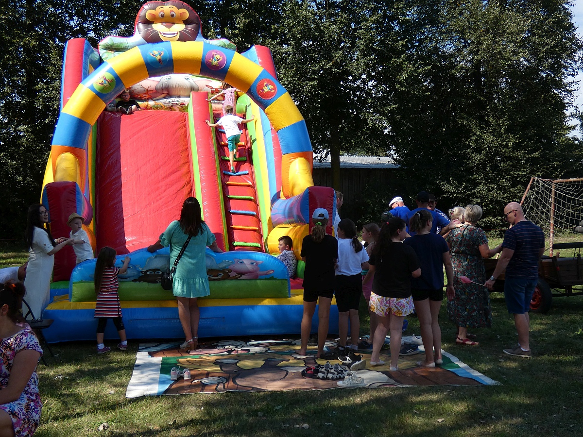 Festyn rodzinny w Milewie Wielkim [13.08.2023] - zdjęcie #39 - eOstroleka.pl