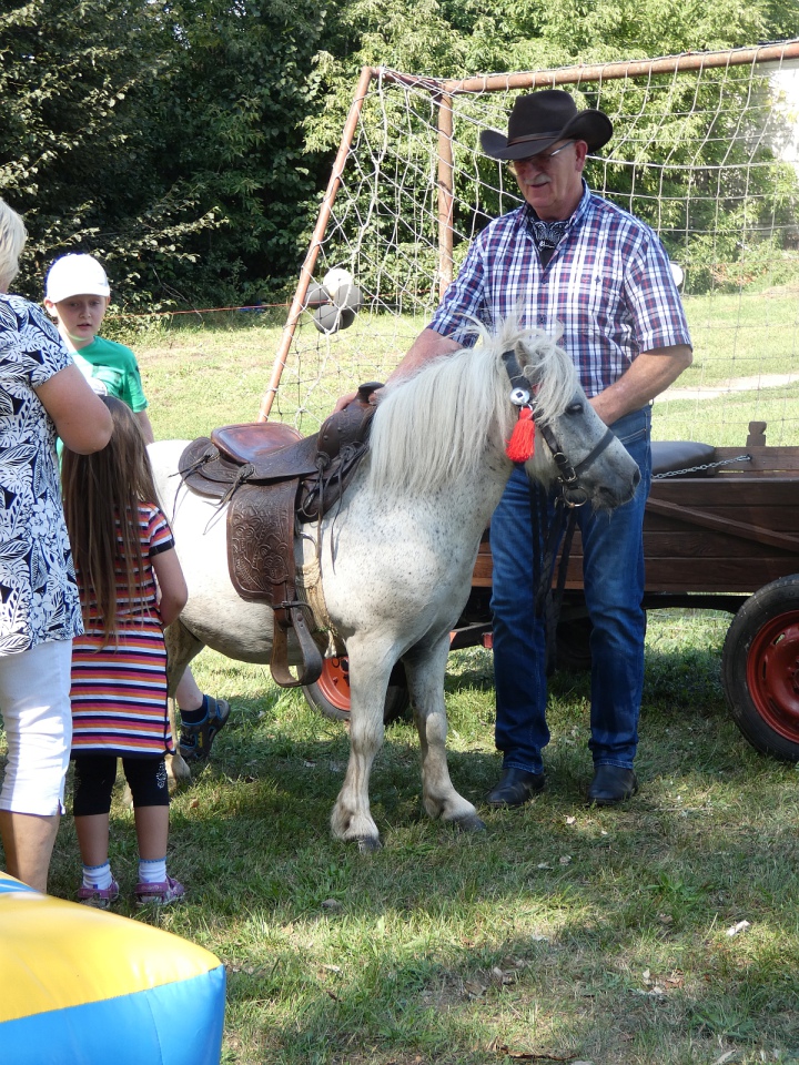 Festyn rodzinny w Milewie Wielkim [13.08.2023] - zdjęcie #32 - eOstroleka.pl
