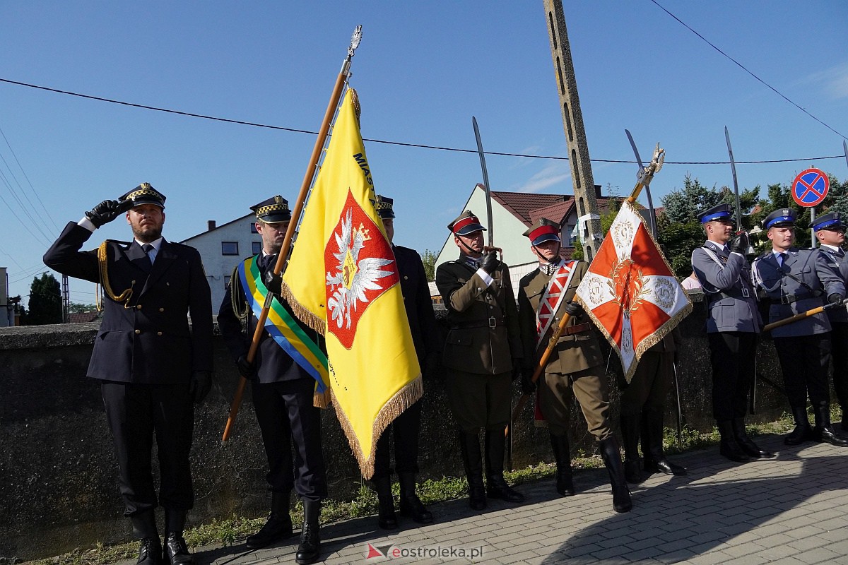 Święto Wojska Polskiego. Uroczystości na cmentarzu w Ostrołęce [18.08.2023] - zdjęcie #43 - eOstroleka.pl