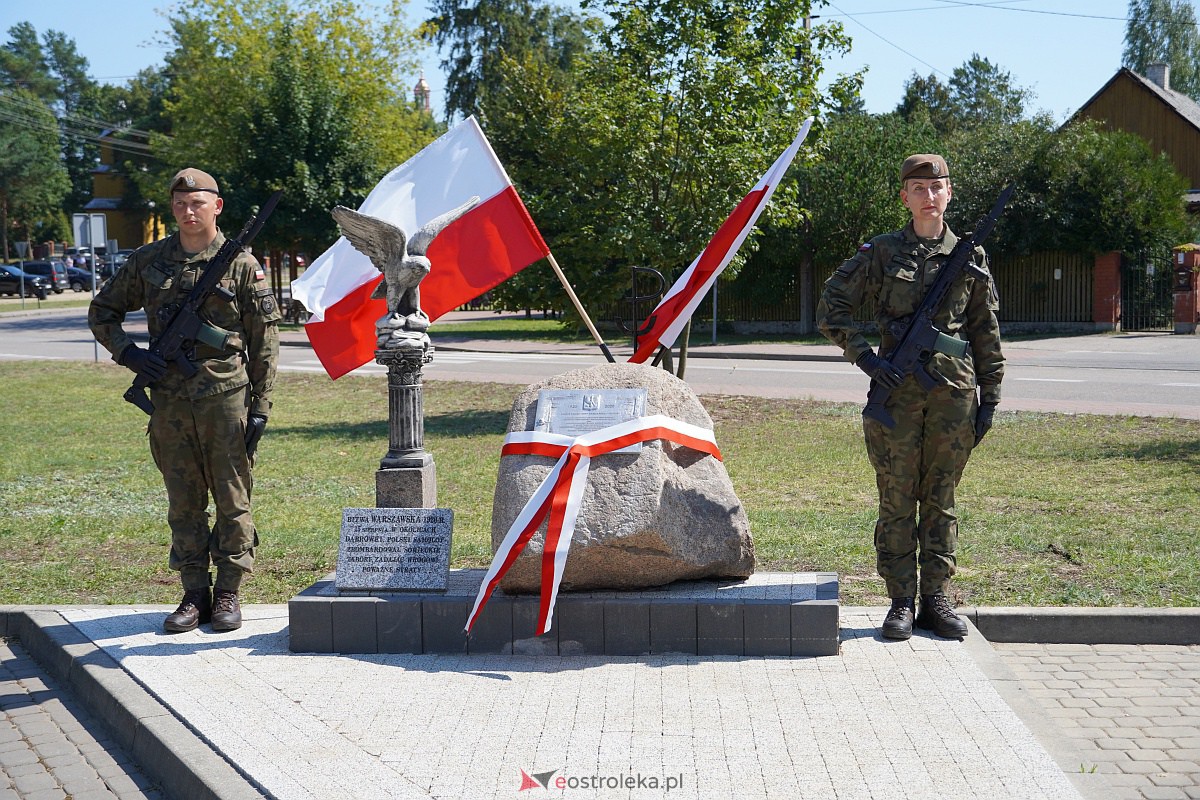 Uroczystości patriotyczne w Dąbrówce [15.08.2023] - zdjęcie #1 - eOstroleka.pl