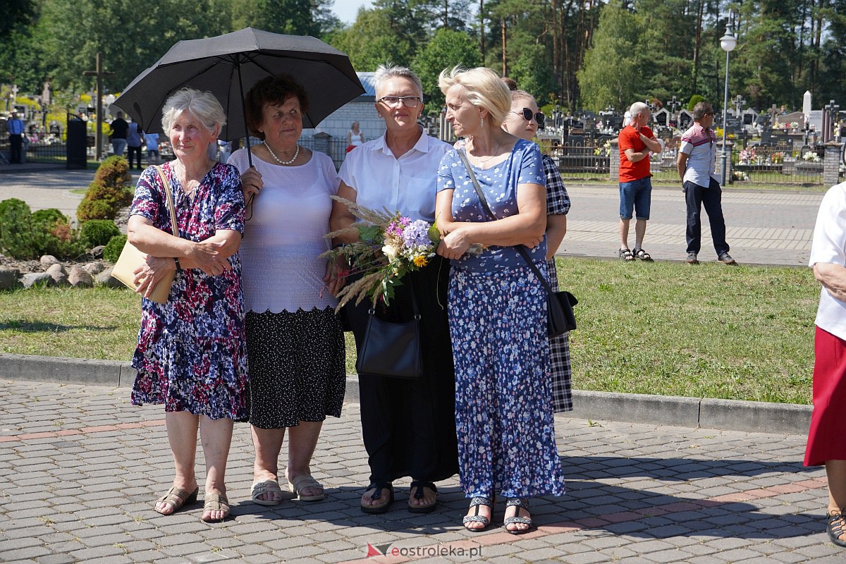 Uroczystości patriotyczne w Dąbrówce [15.08.2023] - zdjęcie #97 - eOstroleka.pl