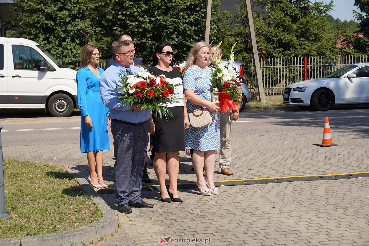 Uroczystości patriotyczne w Dąbrówce [15.08.2023] - zdjęcie #91 - eOstroleka.pl