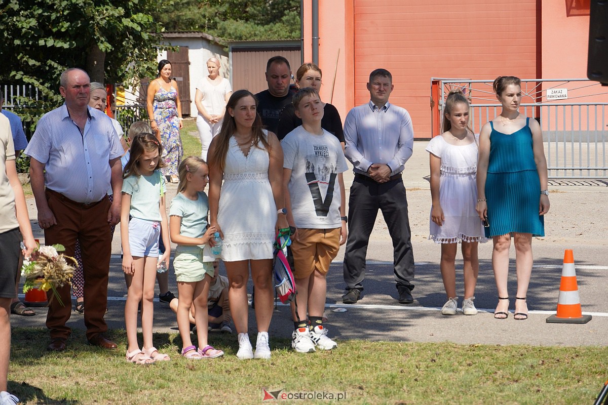 Uroczystości patriotyczne w Dąbrówce [15.08.2023] - zdjęcie #90 - eOstroleka.pl