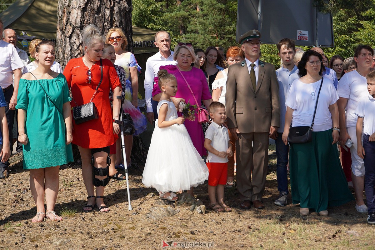 Uroczystości patriotyczne w Dąbrówce [15.08.2023] - zdjęcie #86 - eOstroleka.pl