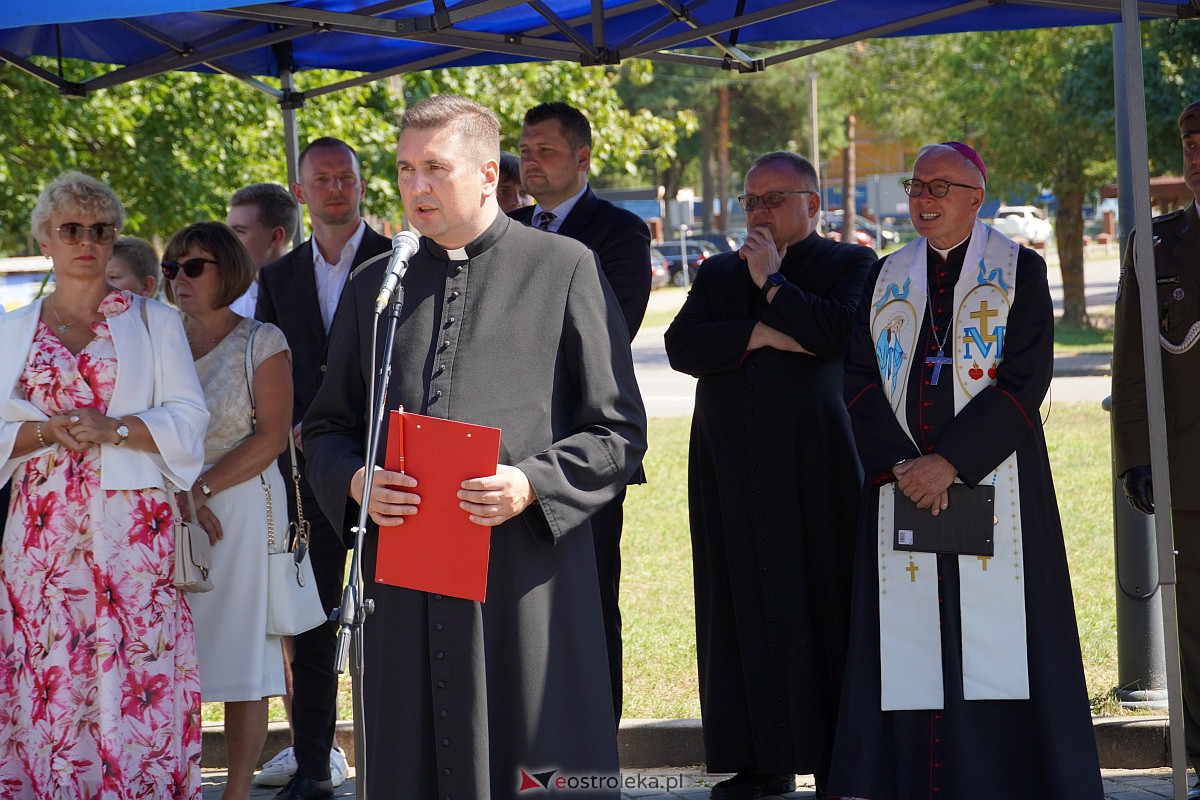 Uroczystości patriotyczne w Dąbrówce [15.08.2023] - zdjęcie #68 - eOstroleka.pl