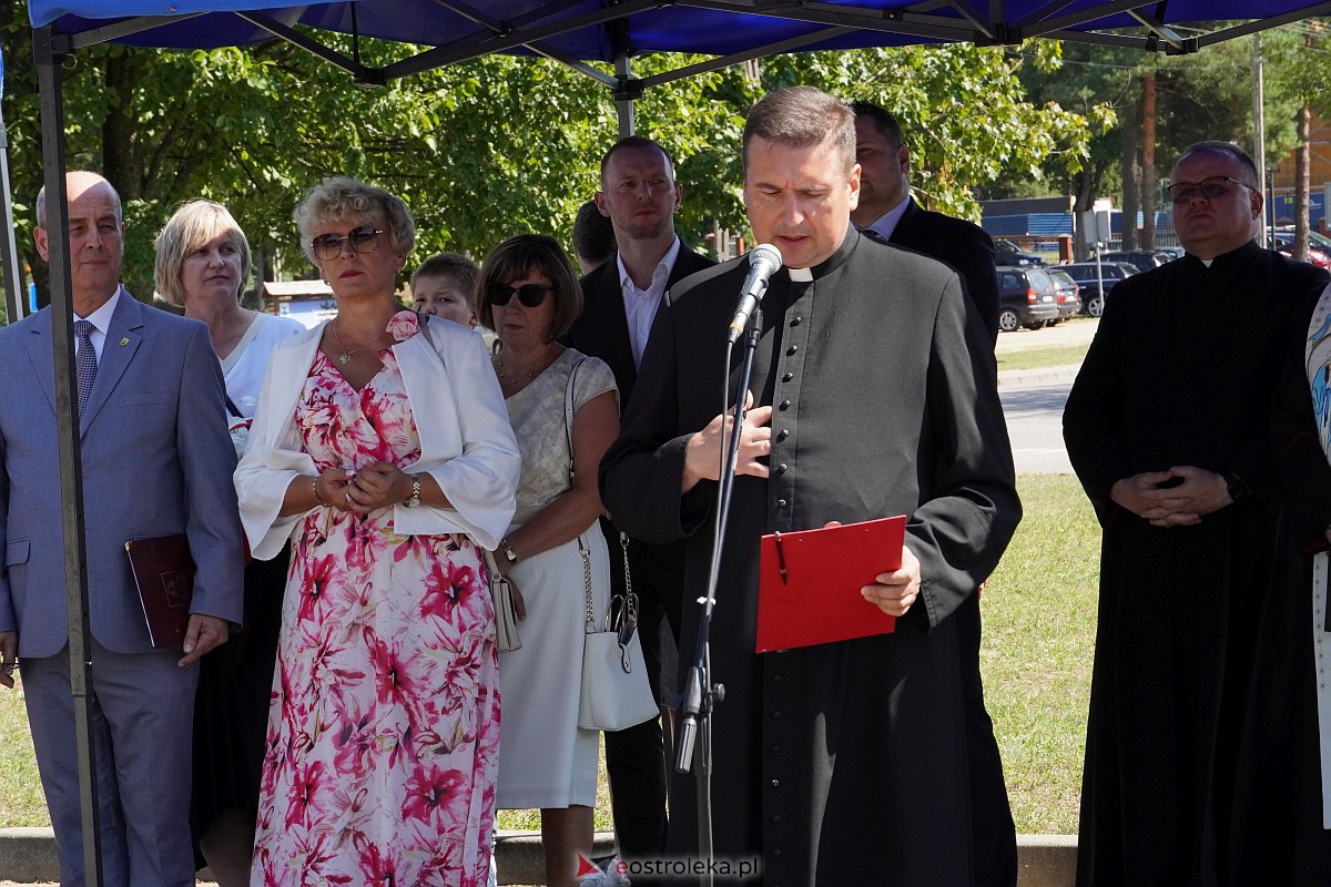 Uroczystości patriotyczne w Dąbrówce [15.08.2023] - zdjęcie #67 - eOstroleka.pl