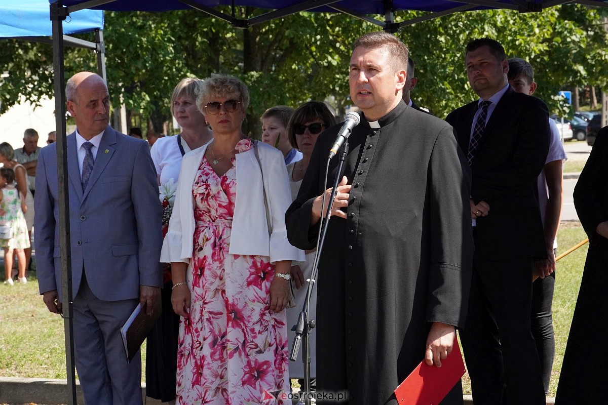 Uroczystości patriotyczne w Dąbrówce [15.08.2023] - zdjęcie #66 - eOstroleka.pl