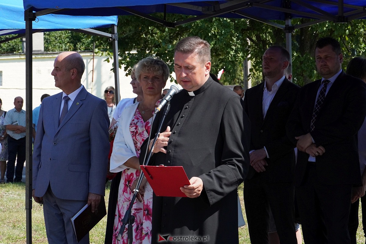 Uroczystości patriotyczne w Dąbrówce [15.08.2023] - zdjęcie #63 - eOstroleka.pl
