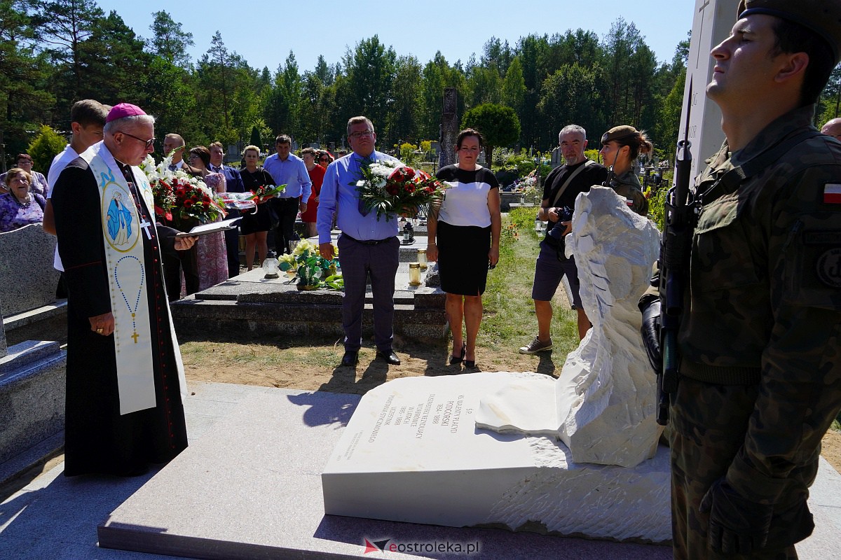 Uroczystości patriotyczne w Dąbrówce [15.08.2023] - zdjęcie #49 - eOstroleka.pl