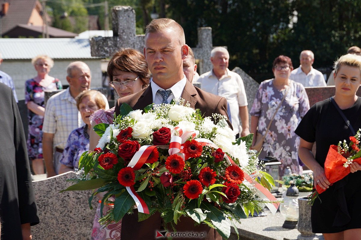 Uroczystości patriotyczne w Dąbrówce [15.08.2023] - zdjęcie #42 - eOstroleka.pl