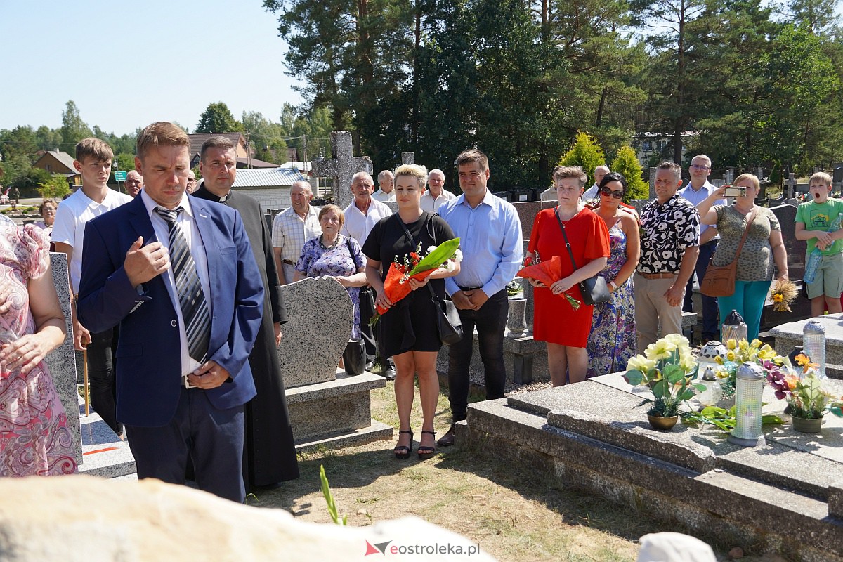 Uroczystości patriotyczne w Dąbrówce [15.08.2023] - zdjęcie #37 - eOstroleka.pl