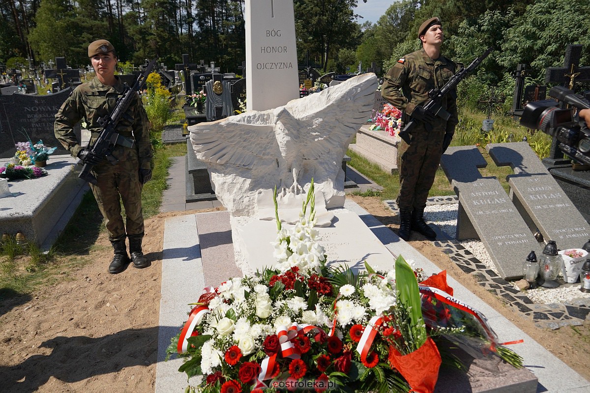 Uroczystości patriotyczne w Dąbrówce [15.08.2023] - zdjęcie #34 - eOstroleka.pl
