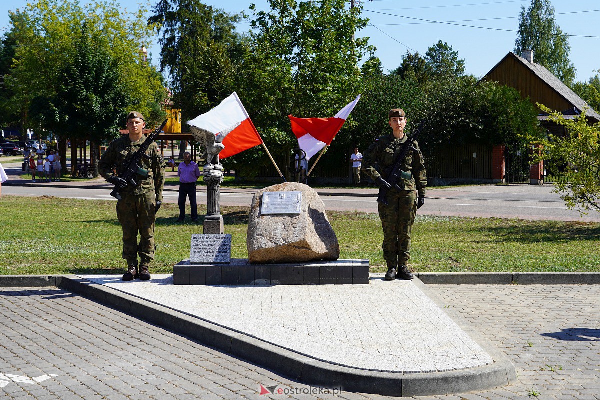 Uroczystości patriotyczne w Dąbrówce [15.08.2023] - zdjęcie #18 - eOstroleka.pl