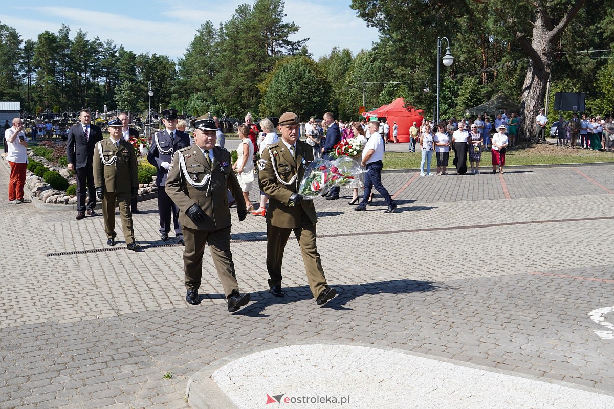 Uroczystości patriotyczne w Dąbrówce [15.08.2023] - zdjęcie #17 - eOstroleka.pl