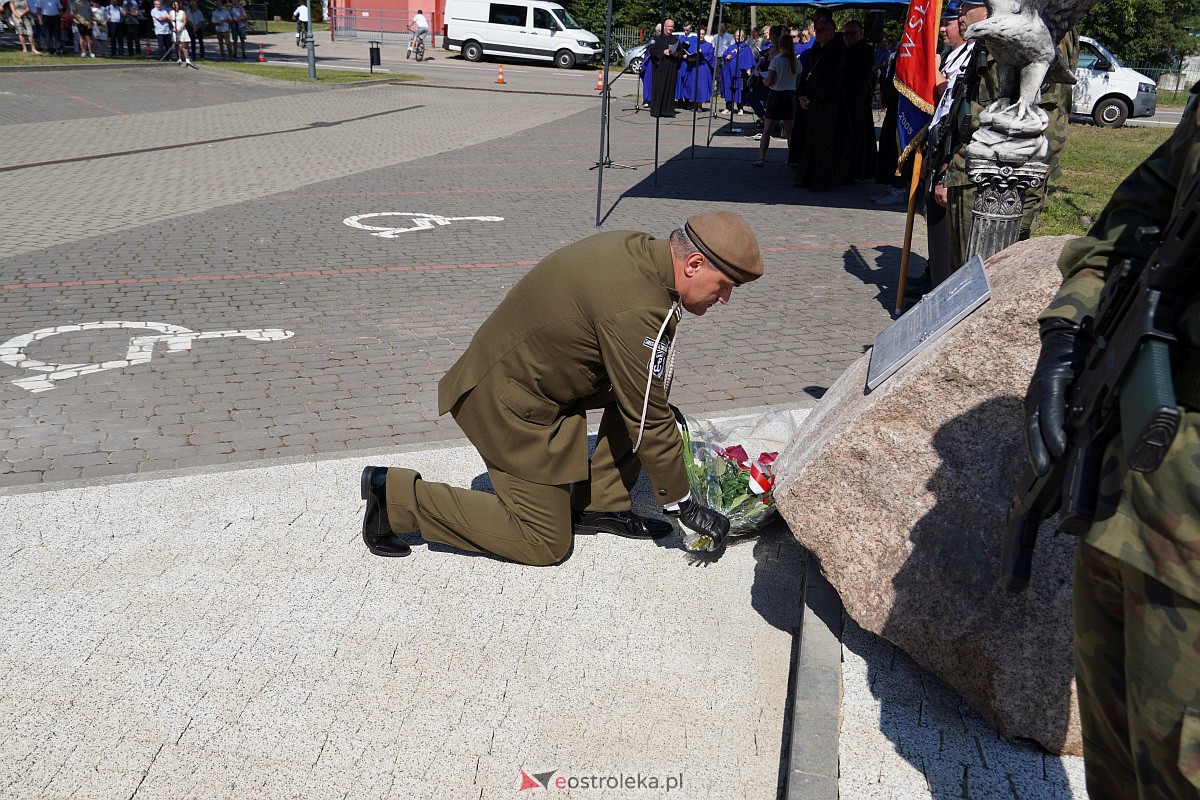Uroczystości patriotyczne w Dąbrówce [15.08.2023] - zdjęcie #16 - eOstroleka.pl