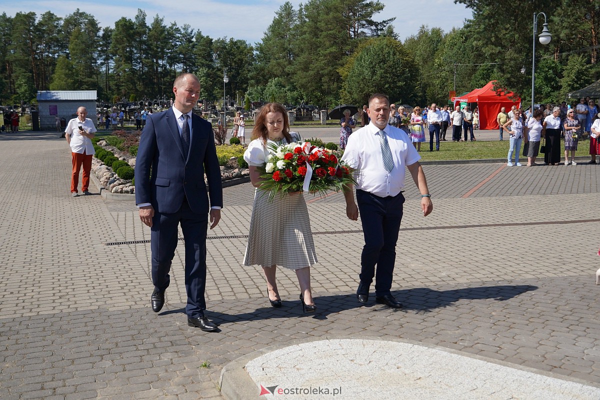 Uroczystości patriotyczne w Dąbrówce [15.08.2023] - zdjęcie #3 - eOstroleka.pl