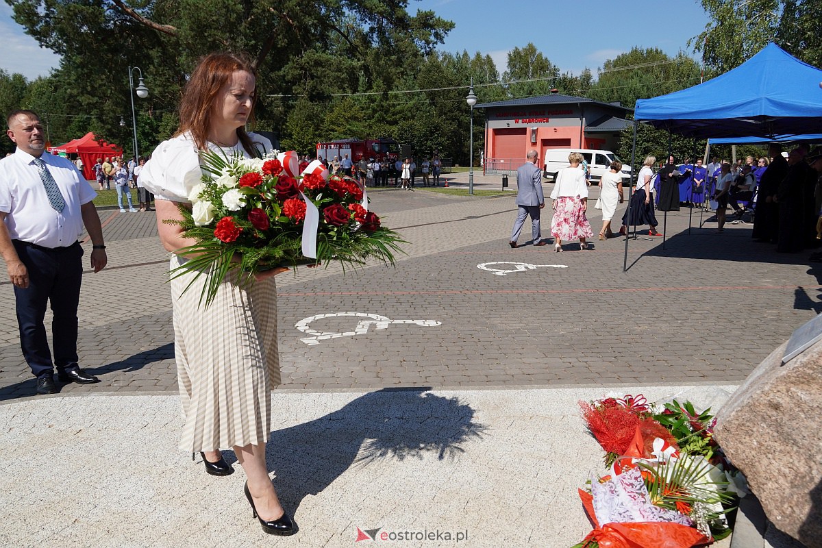 Uroczystości patriotyczne w Dąbrówce [15.08.2023] - zdjęcie #2 - eOstroleka.pl