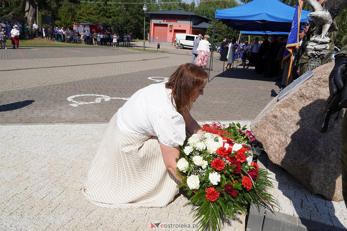 Uroczystości patriotyczne w Dąbrówce [15.08.2023] - zdjęcie #1 - eOstroleka.pl