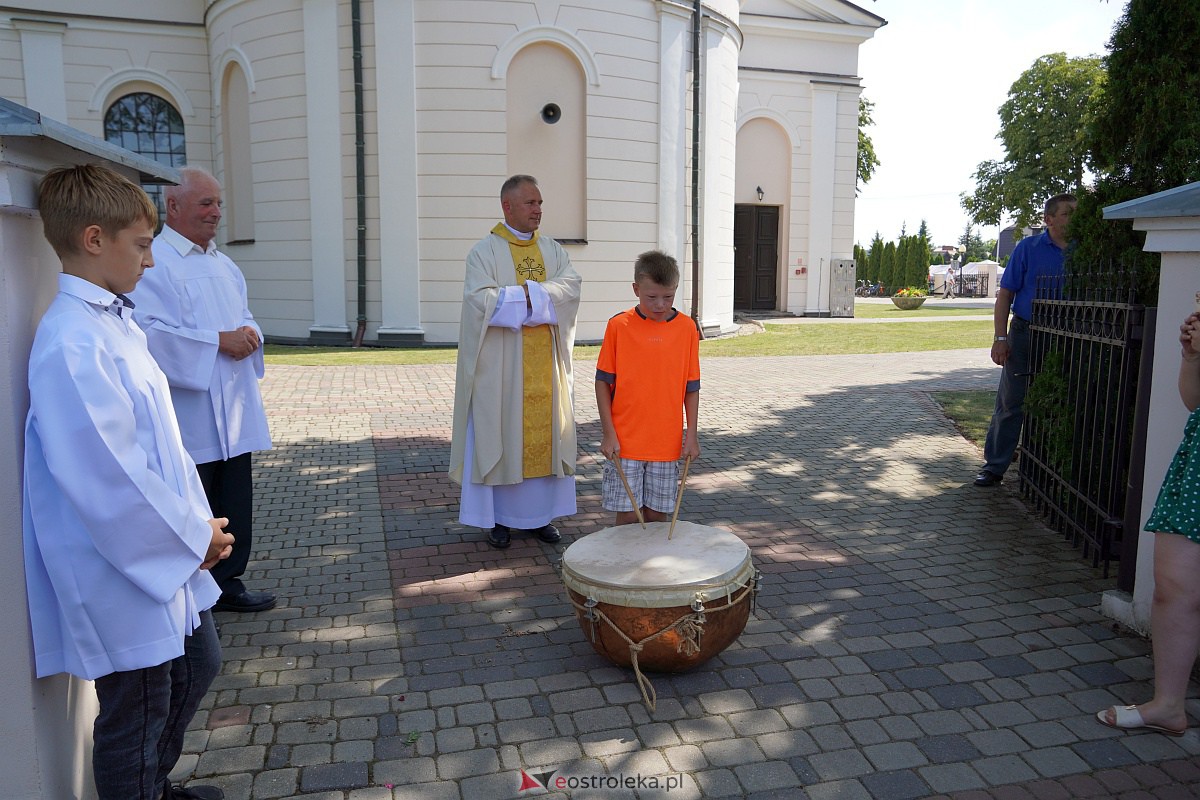 Święcenie zwierząt na Odpuście św. Rocha w Kadzidle [16.08.2023] - zdjęcie #7 - eOstroleka.pl